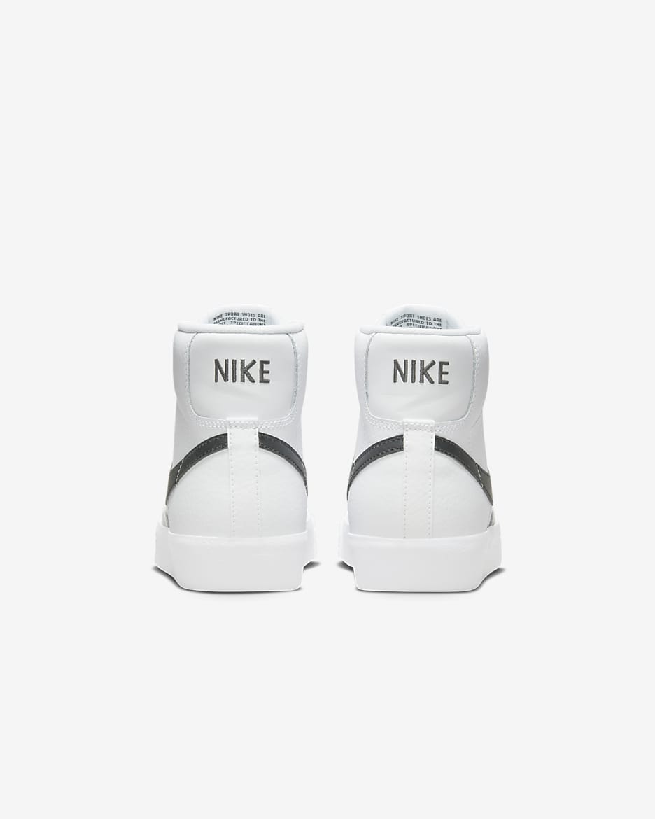 Nike blazer o nike air force best sale